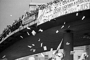Archivo:Manifestación Primero de Mayo 1979