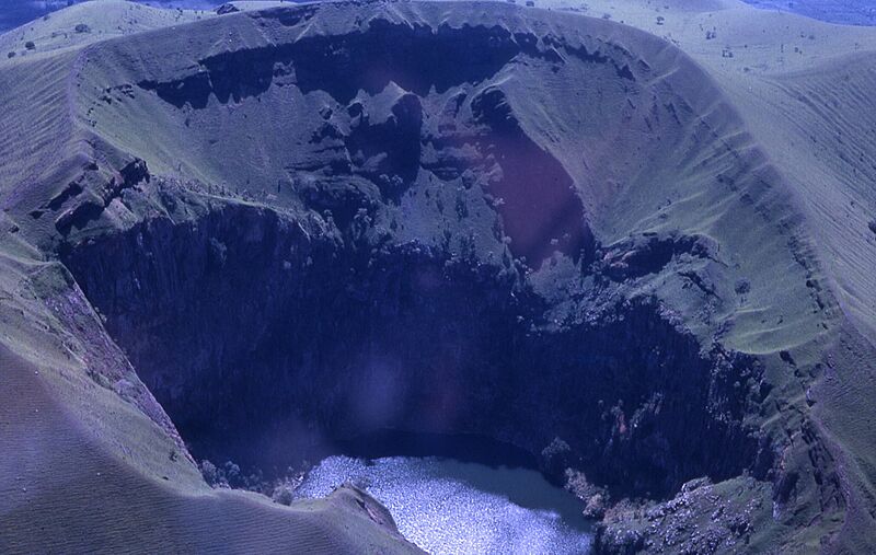 Mont Mbapit-Lac de cratère