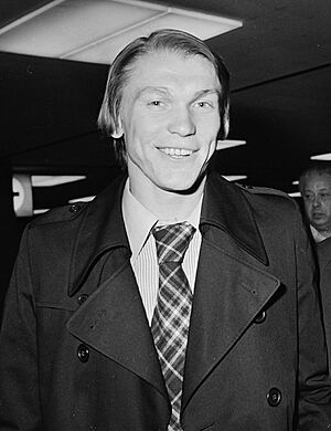 Archivo:Oleg Blokhin 1977