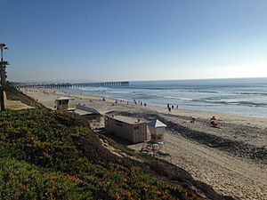 Archivo:Pacific Beach 5 2014-02-24