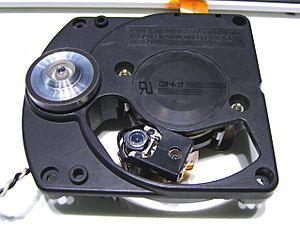 Archivo:Philips CDM4 Swing Arm CD mechanism