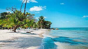 Archivo:Playa Blanca Guatemala