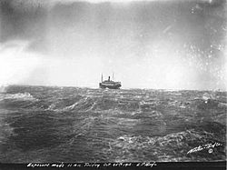 Archivo:Princess Sophia aground 10-25-18