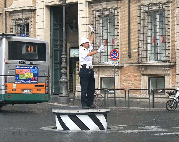 Traffic-control-Roma