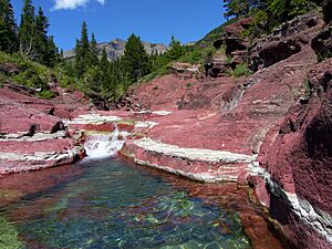 Archivo:Waterton National Park Red Rock Canyon
