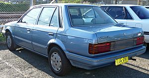 Archivo:1987-1990 Ford Laser (KE) GL sedan 03