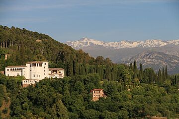 Aa generalife palaces left with sierra nevada albaiciin granada spain holmstad 2016