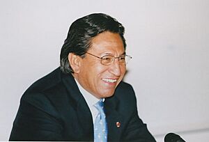Archivo:Alejandro Toledo 2002