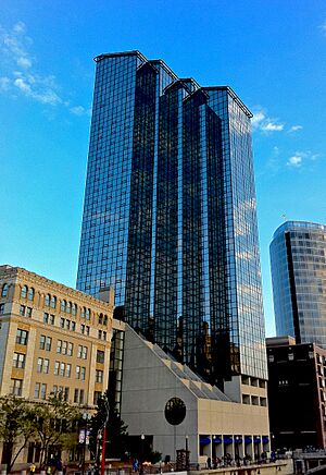 Archivo:Amway Grand Tower