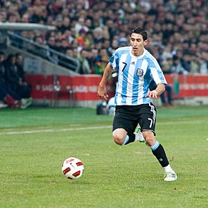 Archivo:Angel Di Maria – Portugal vs. Argentina, 9th February 2011 (1)