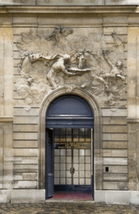 Archivo:Archives nationales (Paris) cour des chevaux du Soleil (Minutier central des notaires de Paris)