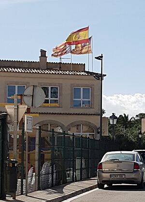 Archivo:CEIP Calonge, municipio de Santañí (Baleares, España)