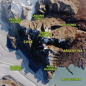 Cerro Huemul, Paso Huemul, Paso del Viento y Laguna Toro.jpg