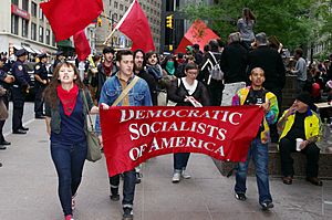 Archivo:Democratic Socialists Occupy Wall Street 2011 Shankbone