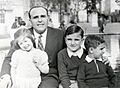 Federico Fernández de Castillejo Jiménez with his children José Luis, Federico and Maria - Buenos Aires 1939