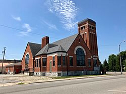 First Presbyterian Church, Rushville, IN (48483768922).jpg