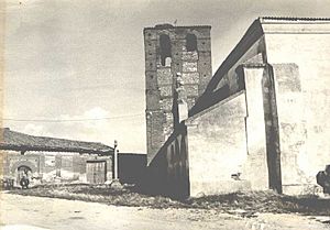 Archivo:Fundación Joaquín Díaz - Iglesia de San Pedro - Aguasal (Valladolid)