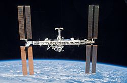 Archivo:ISS after STS-117 in June 2007