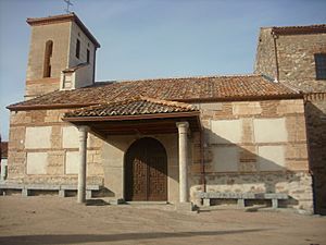 Archivo:Iglesia de Monterrubio (Segovia)