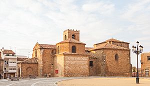 Archivo:Iglesia de San Miguel, Ágreda, España, 2012-08-27, DD 07