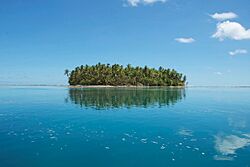 Landscape-tokelau-2011-photo-new-zealand-ministry-of-foreign-affairs-and-trade 12779814375 o.jpg