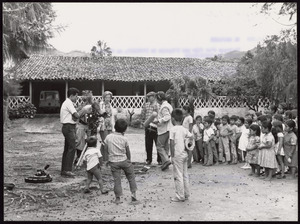 Archivo:MC, Radio, information, education - UNESCO - PHOTO0000003570 0001f