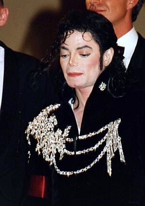 Archivo:Michael Jackson Cannes