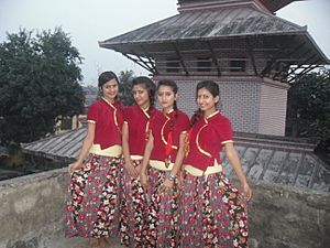 Archivo:Nepali culture