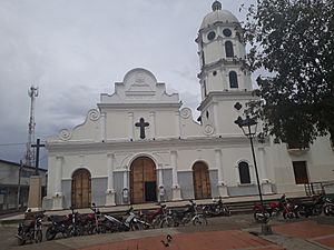 Archivo:Parroquia Santa Bárbara (Ábrego)