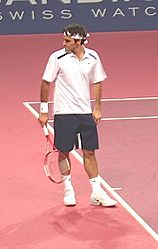 Archivo:Roger Federer Basel 2006 Crop