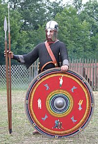 Archivo:Roman soldier end of third century northern province - cropped