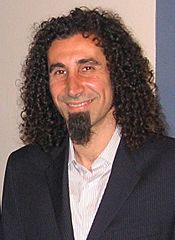 Archivo:Serj Tankian 2006 (cropped)