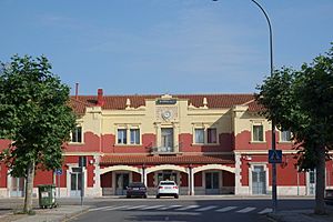 Archivo:Sigüenza Train station 5858
