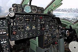 Archivo:Tupolev Tu-124Sh, Aeroflot AN1917576