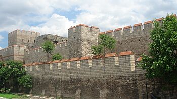 Archivo:Walls of Constantinople