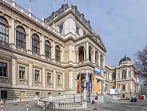 Archivo:Wien Universität Eingangsbereich