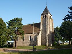 Étigny-FR-89-église-03.jpg
