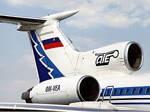 Archivo:Air Transport Europe Tupolev Tu-154M Osokin-1