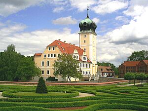 Archivo:Barockpark und Barockschloss Delitzsch