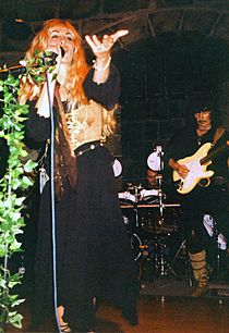 Archivo:Blackmores Night-2001-07-24-Live in Heidelberg