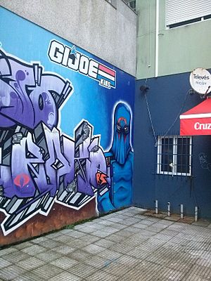 Archivo:Comandante cobra grafiti en la ciudad de Vigo