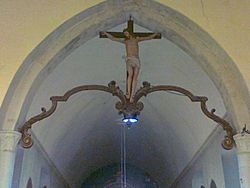 Eglise de Tournay-sur-Odon Christ perché 10062014606.jpg