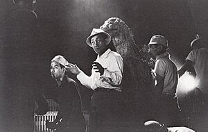 Archivo:Eiji Tsuburaya and crew working on Godzilla (1954)