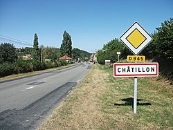 Entrée de Châtillon par la D 945, direction Moulins 2018-08-15.JPG