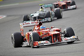 Archivo:Fernando Alonso 2012 Bahrain