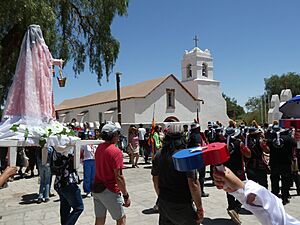 Archivo:Fiesta de la Candelaria. Iglesia de San Pedro de Atacama. Chile