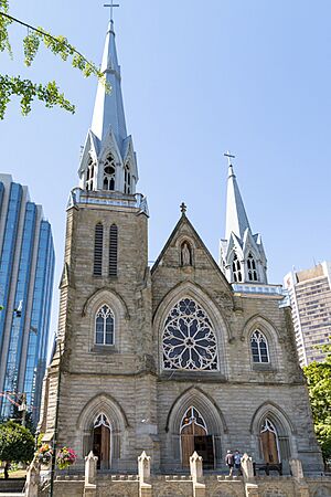 Archivo:Holy Rosary Cathedral Vancouver (29785801877)