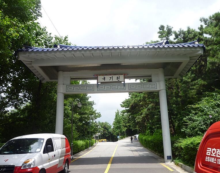 Kukkiwon-gates-2010