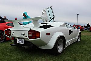 Archivo:Lamborghini Countach LP5000QV (17267411781)