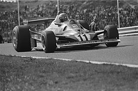 Archivo:Lauda at 1977 Dutch Grand Prix